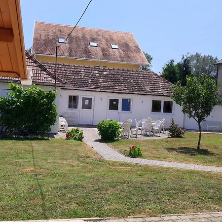 Villa Vanilia Кестели Екстериор снимка