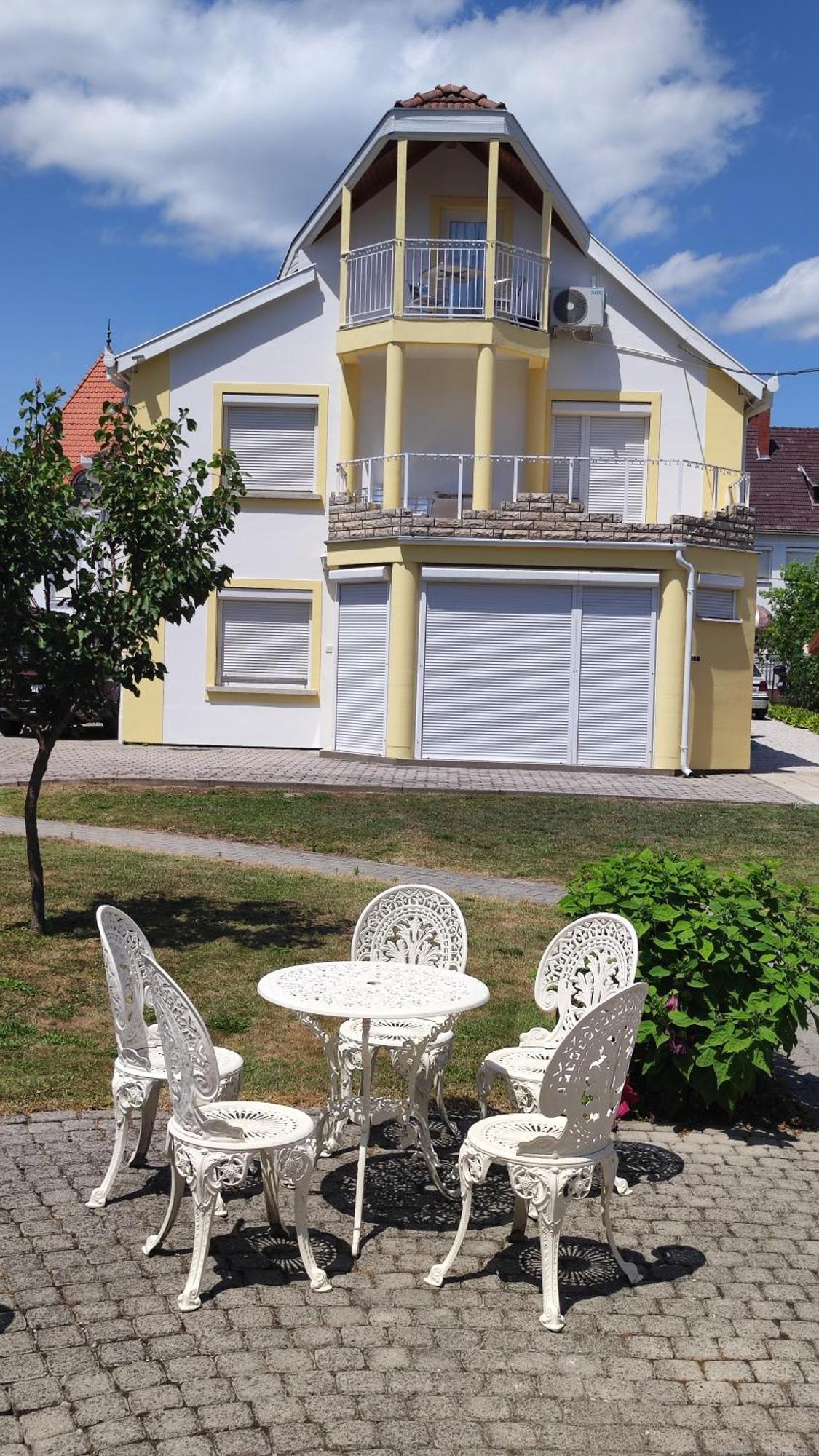 Villa Vanilia Кестели Екстериор снимка
