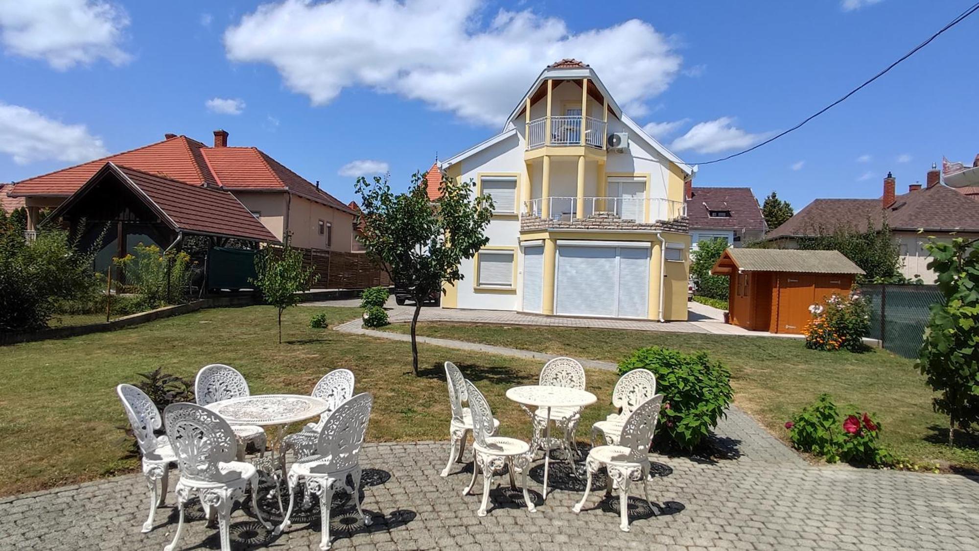 Villa Vanilia Кестели Екстериор снимка